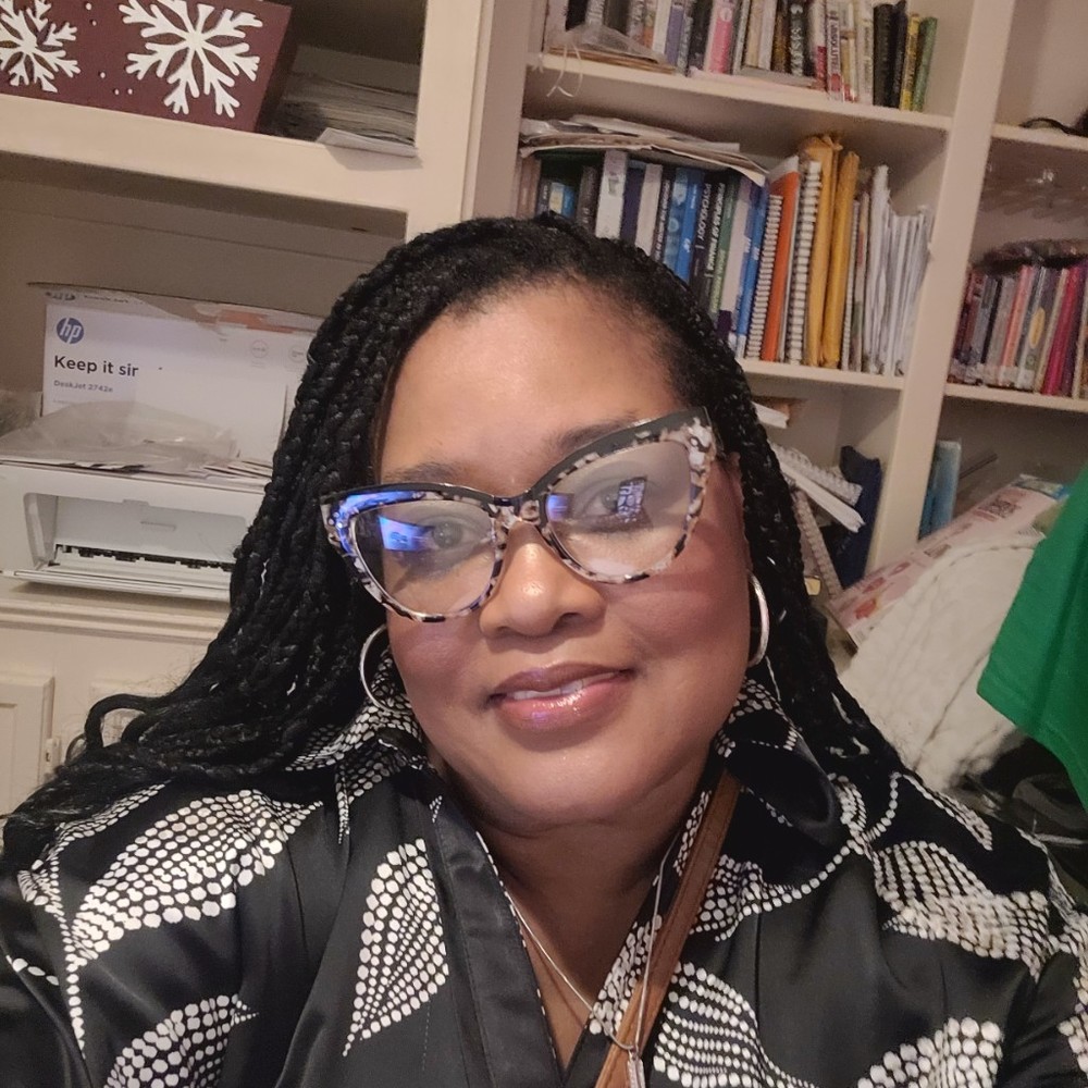 Meet your Posher, Latonuga